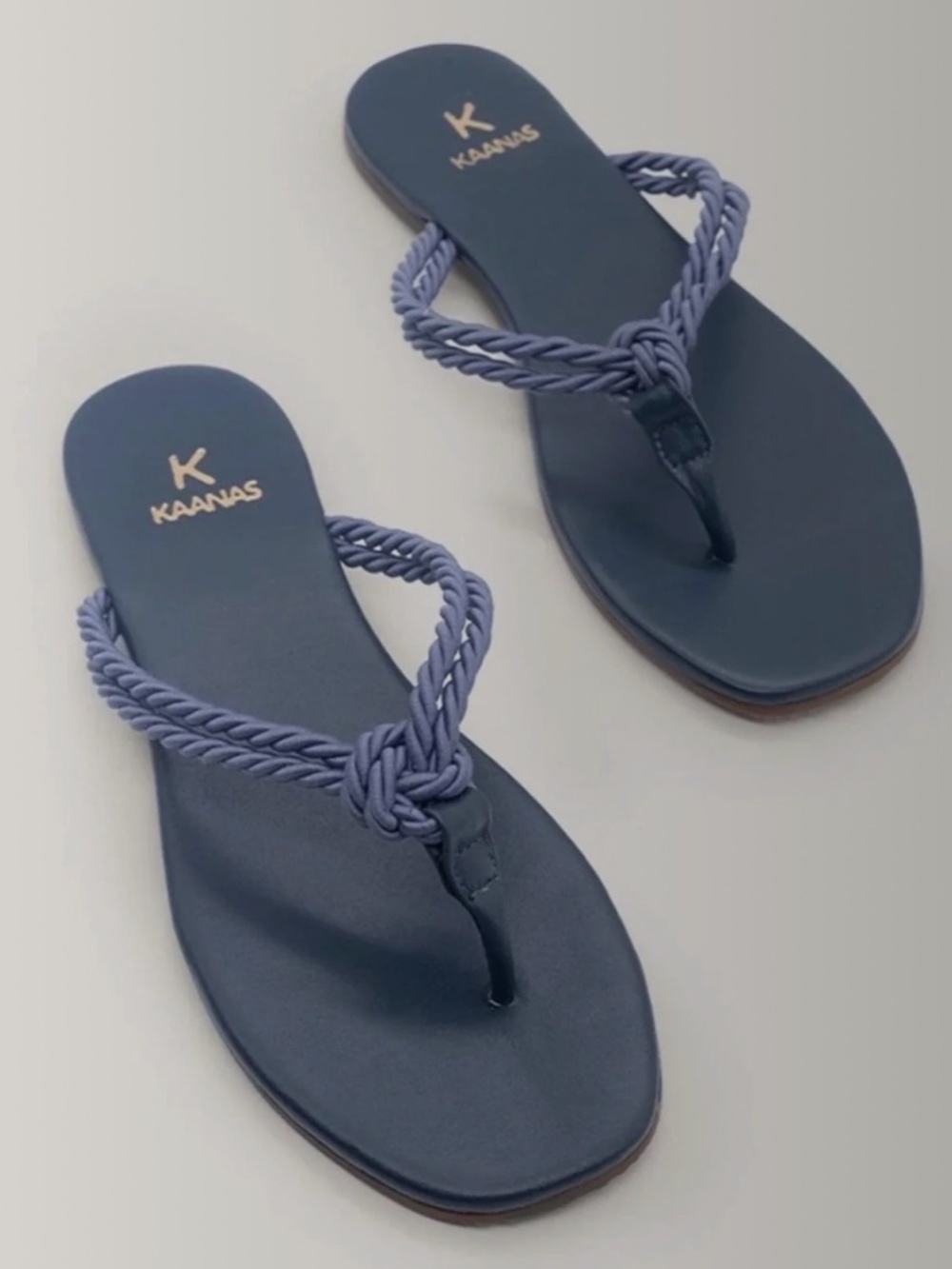 Kaanas Litbuan Corded Flip Flop Size 6 NAVY NWT
